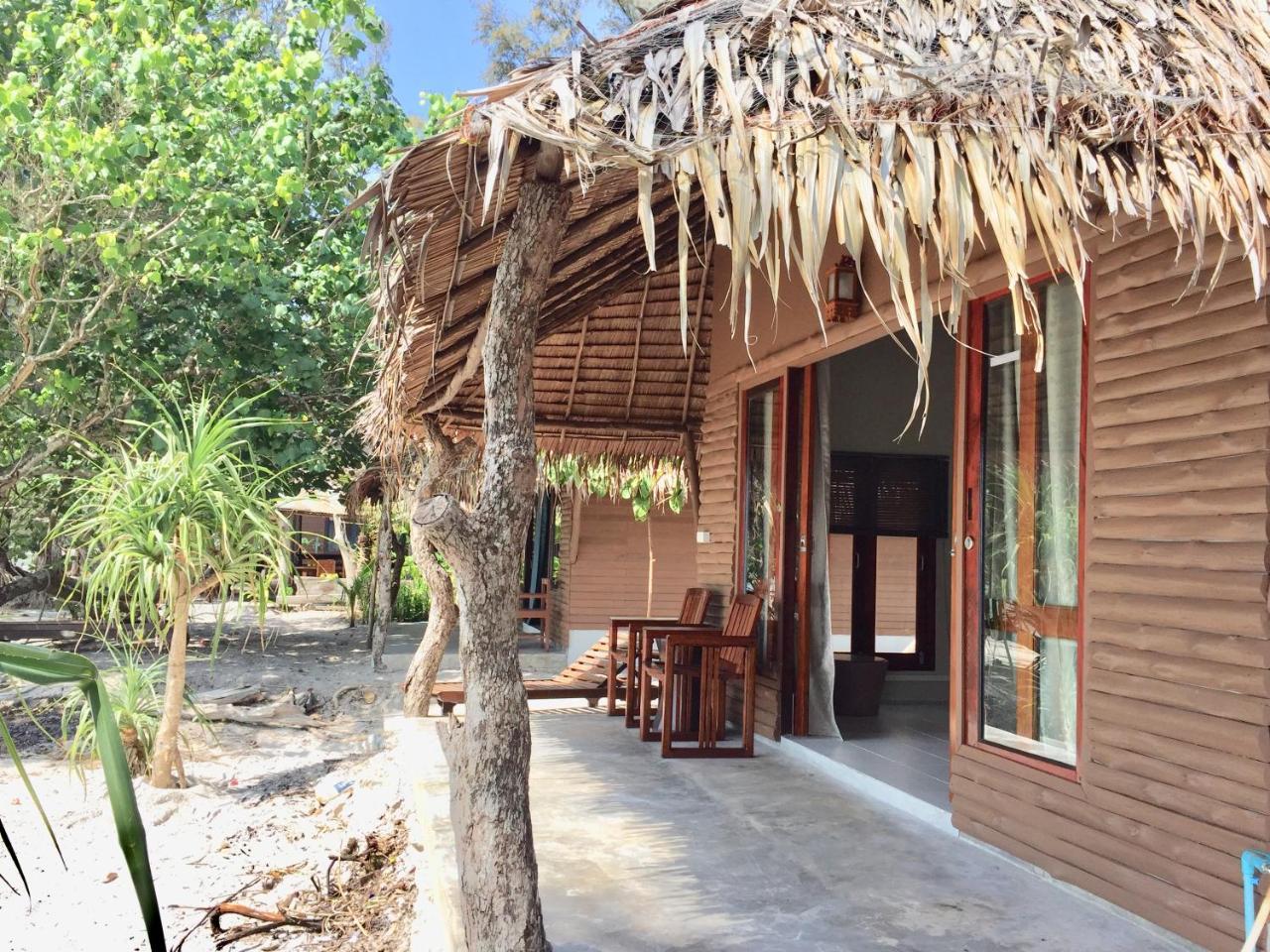 Ailay Hotel Koh Phayam Exterior photo