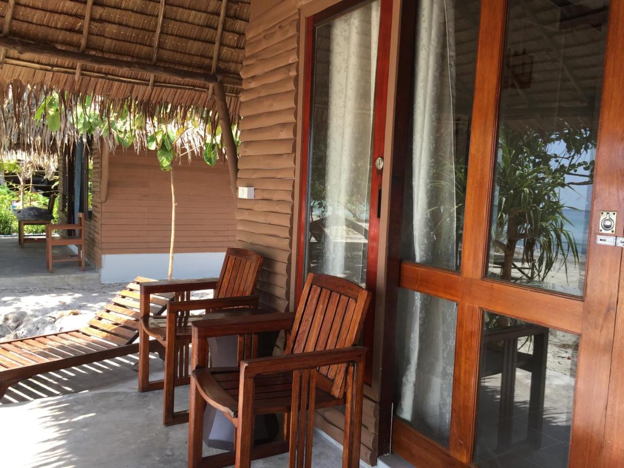 Ailay Hotel Koh Phayam Exterior photo