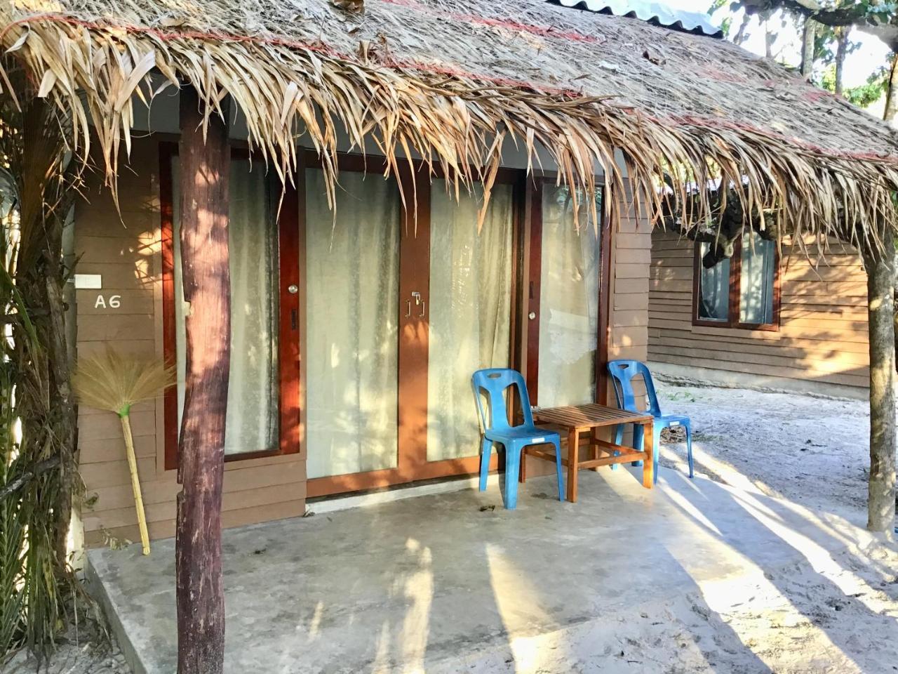 Ailay Hotel Koh Phayam Exterior photo